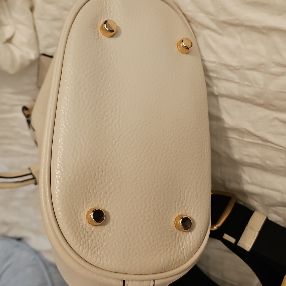 Coach Bag - Picture 3 of 5